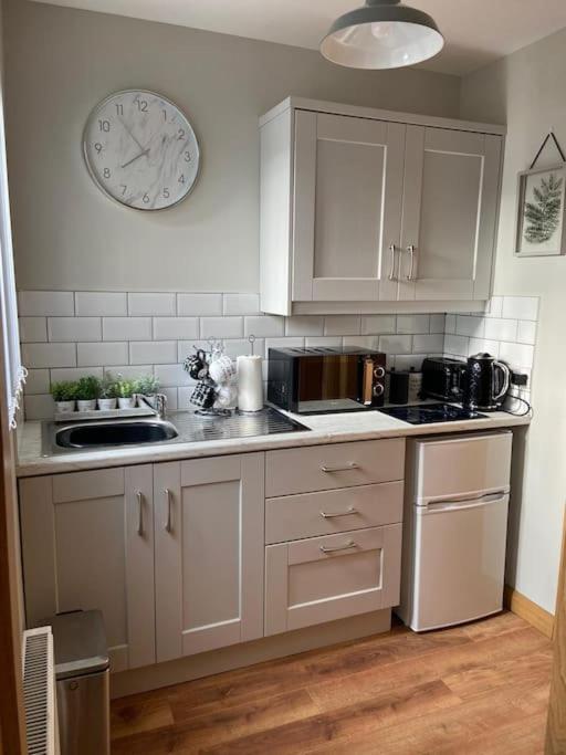 'Little Acre' Perfect For Business Or Pleasure Apartment Портадаун Екстериор снимка